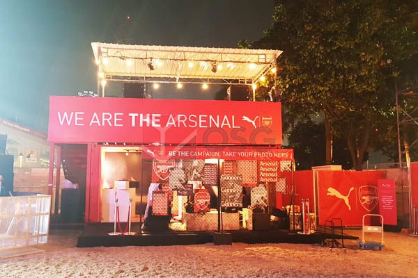 shipping container architecture, container designs, container events, container shops, container displays, container pop-up, container kitchen, container bar, temporary space, container backdrop, event container, container showroom, container classroom, container labs, container gym, container food park, container park