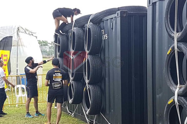 shipping container architecture, container designs, container events, container shops, container displays, container pop-up, container kitchen, container bar, temporary space, container backdrop, event container, container showroom, container classroom, container labs, container gym, container food park, container park