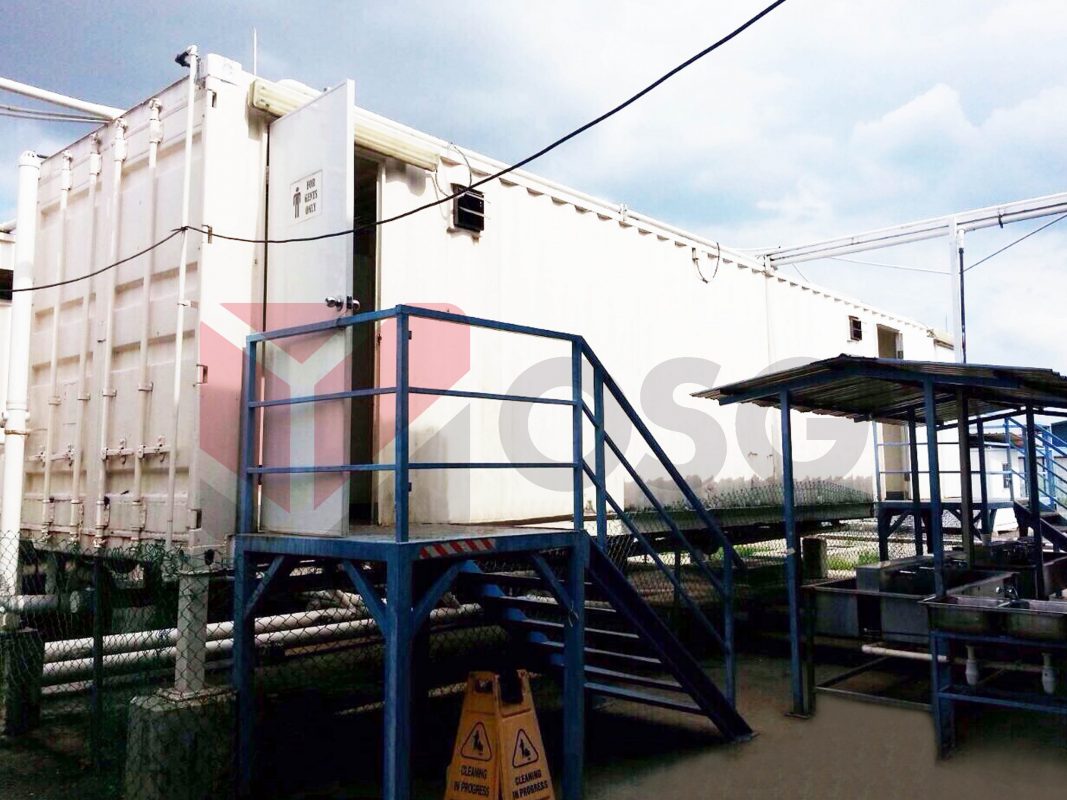 toilet container, shower container, water tank, holding tank, wastewater, sewerage, toilet, instant toilet, mobile toilet, toilet booth, toilet container, outdoor toilet, portable toilet, toilet rental, toilet sale, toilet booth